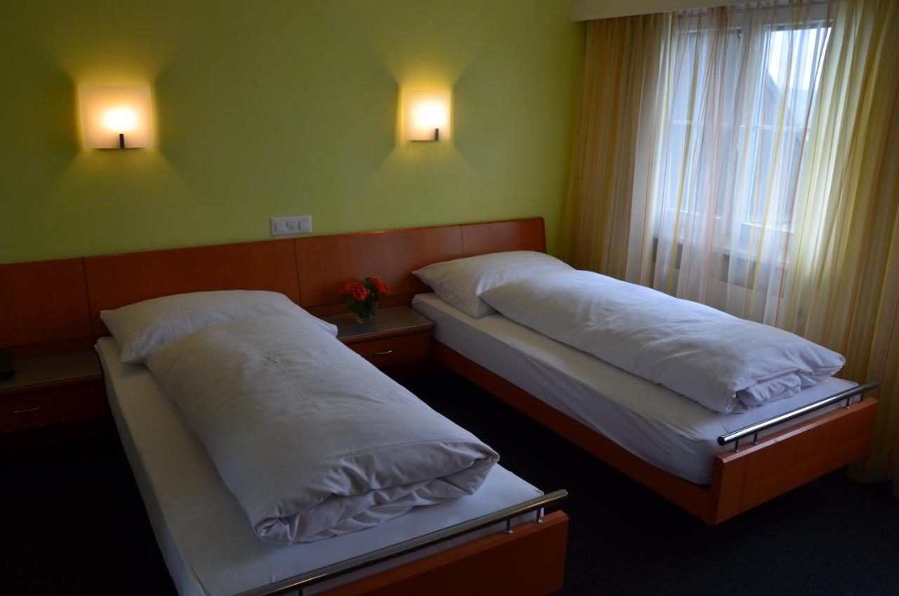 Hotel Urs Und Viktor Bettlach Quarto foto
